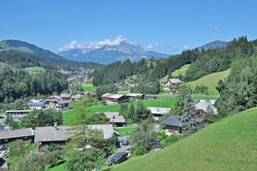 der beliebte Urlaubsort Fieberbrunn in den Kitzbüheler Alpen nahe Kitzbühel im...