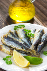 Sardines with lemon and olive oil