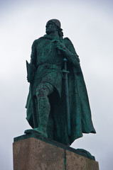 Fototapeta premium Monument of viking Leifr Eiricsson, discoverer of America in Reykjavik