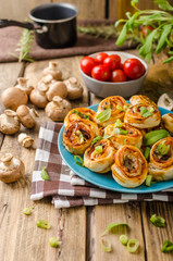 Pizza snails puff pastry
