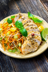 Roasted chicken breast with vegetable, basil and lime
