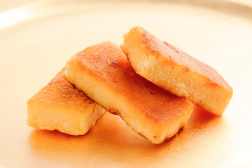 nougat portions yolk