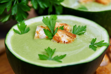 Zucchini and leek soup