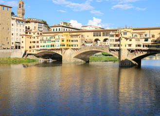 Fototapeta na wymiar Florence Italy houses and shops in the ancient bridge