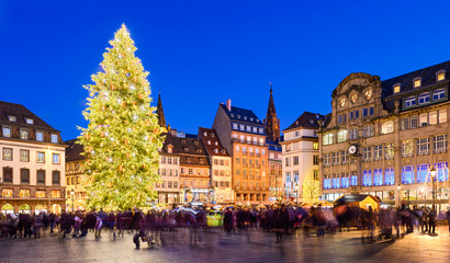 Christmas market in Strasbourg, France - 98206407