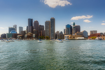 Fototapeta na wymiar Boston skyline from the inner harbor