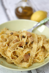 Pasta limone e capperi