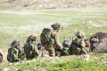 Israeli soldier training