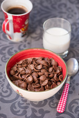 tasty chocolate cornflakes in thel bowl