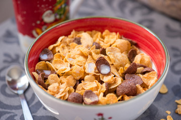 breakfast golden and chocolate cornflakes cereal bowl