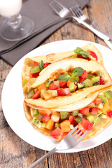 crepe with fruits