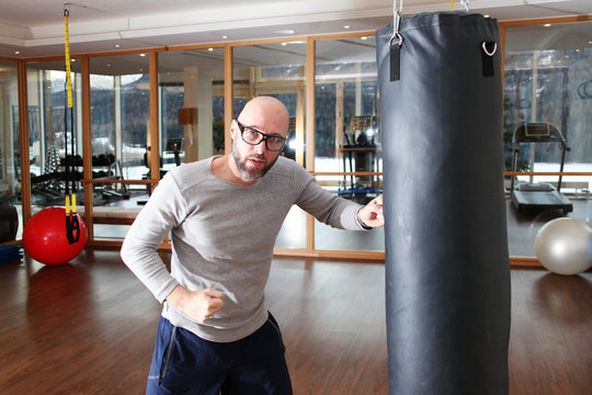 Boxer und Boxsack
