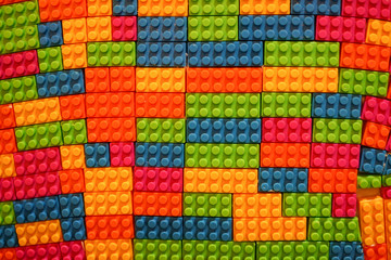 Plastic block toy in random pattern