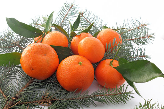 Mandarine sur la table