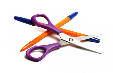 pen,scissors  on a white background