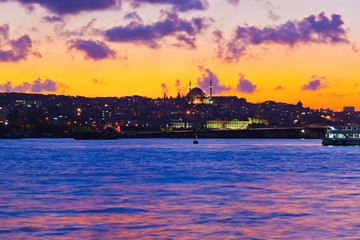 Naklejka premium Istanbul Turkey sunset