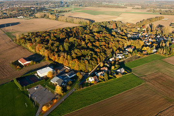 Vaugrigneuse le bourg vue du ciel © philippe Devanne