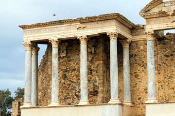 Obraz premium Columns of Roman Theatre