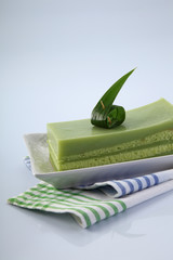 pandan layer cake