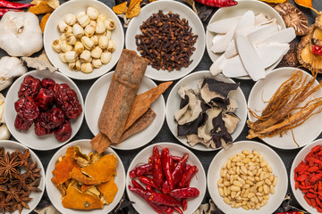 薬膳　漢方　生薬　スパイス　 Spice dishes with medicinal herbs