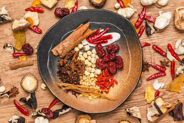 薬膳　漢方　生薬　スパイス　 Spice dishes with medicinal herbs