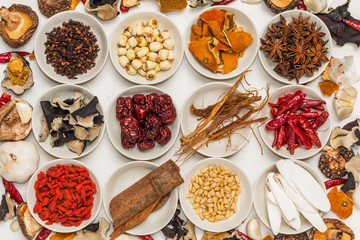 薬膳　漢方　生薬　スパイス　 Spice dishes with medicinal herbs