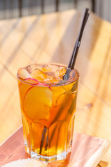 Fresh apple juice with apple slices