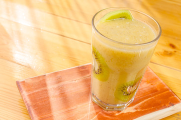Kiwi smoothie
