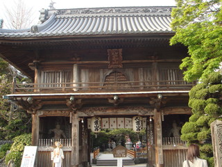 霊山寺の参門