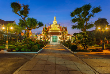 Two statue giant at churches Wat Arun, Bankok Thailand.