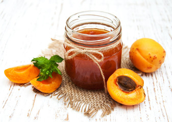 Apricots jam