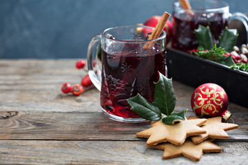 Mulled wine with cinnamon and star anise