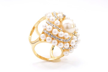 Brooch for scarf with pearls