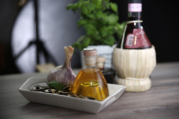 Nudeln Kräuter Essig Öl