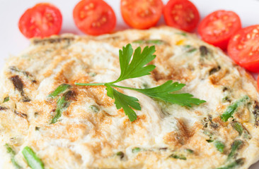 Juicy asparagus omelette