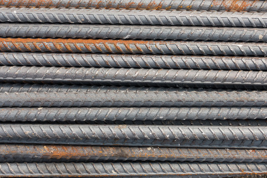 rusty round bar steel used in construction