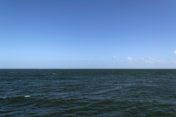 Obraz premium Peaceful seascape - water and sky