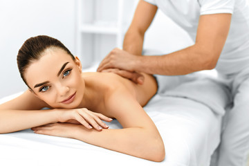 Obraz na płótnie Canvas Body Care. Spa Woman. Beauty Treatment. Body Massage, Spa Salon.