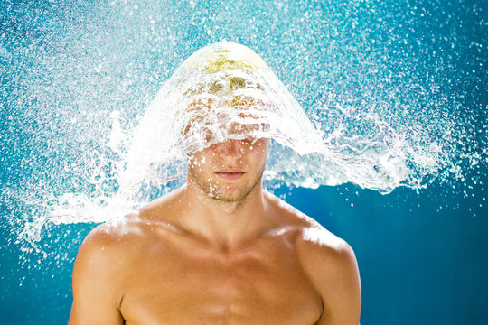 Swimmer, flush of water on head