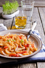 Pasta with squid and vegetables