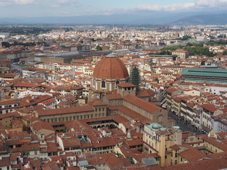 Fototapeta na wymiar Basilique San Lorenzo de Florence