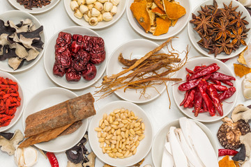 薬膳　漢方　健康食　Chinese medicine with medicinal herbs