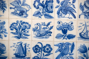 Azulejos - Traditionelle portugiesische Fliesen in blau und weiß