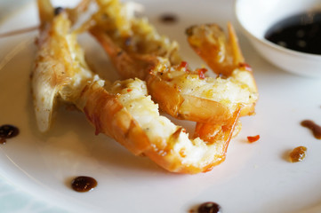 The delicious Thai style baked river prawns with dipping sauce.