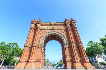 Fototapeta na wymiar Arc de Triomf in Barcelona