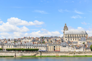 Fototapeta na wymiar Old town of Blois in the Loire Valley