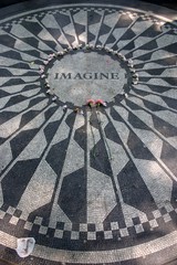 Strawberry Fields in Central Park, New York City ..