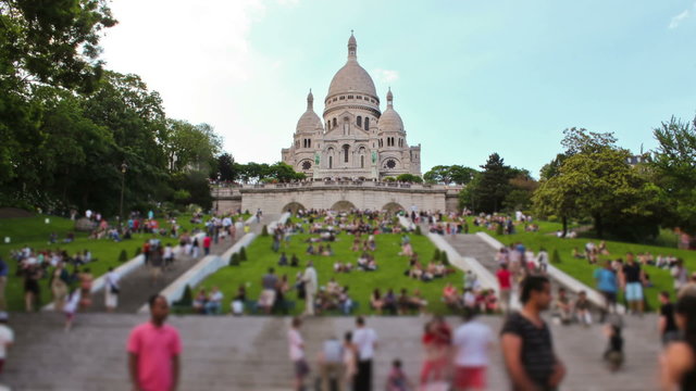 Paris France People Crowds
Time lapse of people walking around the Sacre Coeur in Paris France.