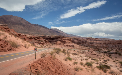 Las Conchas Canyon highway