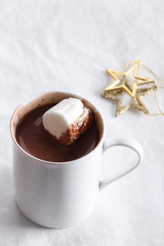 hot chocolate drink in white mug